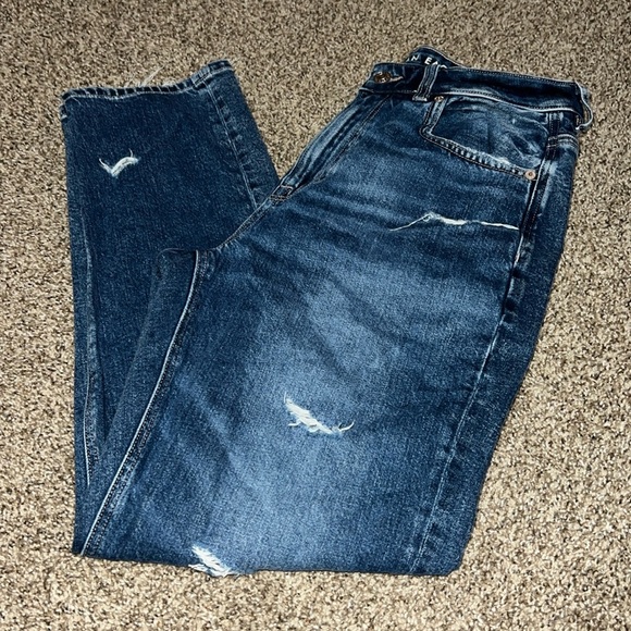 American Eagle Outfitters Denim - American Eagle Mom Jeans